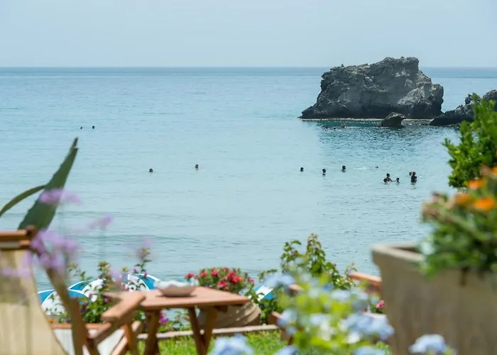 Waves Apartments Melody Glyfada